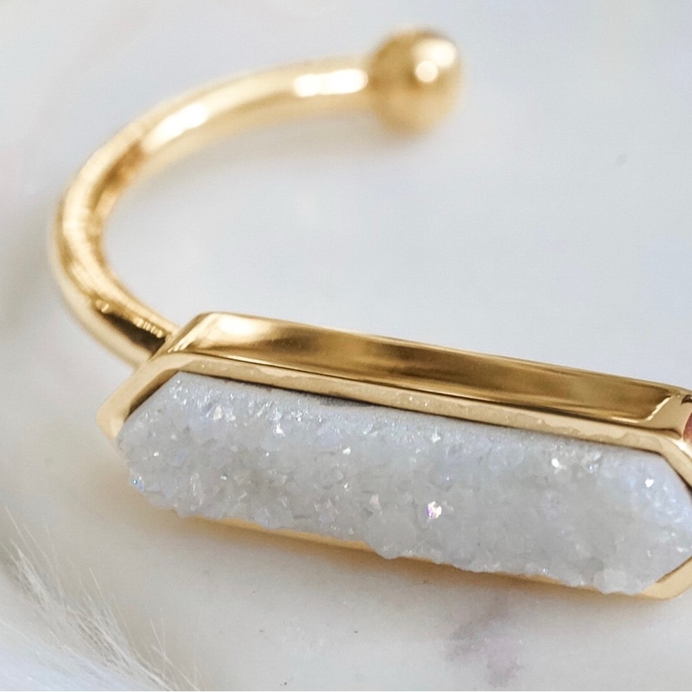 Kinsley Armelle Quartz Bangle Bracelet – 18K Gold Plated, Hypoallergenic